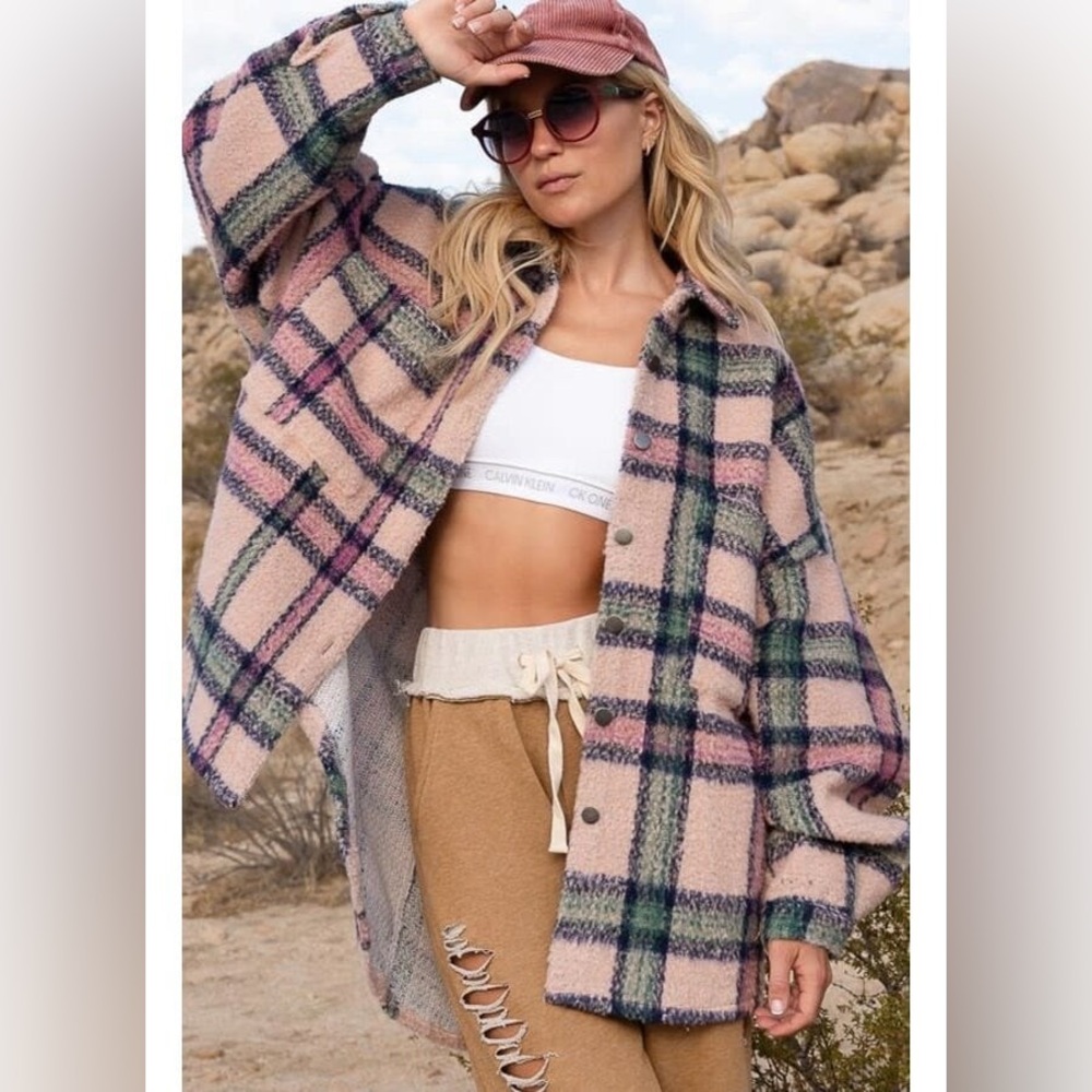 Free The Roses size medium Plaid Women's Jacket - Pink and Green shacket